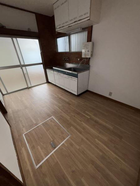 長吉六反戸建