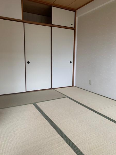 ラフォーレ平野