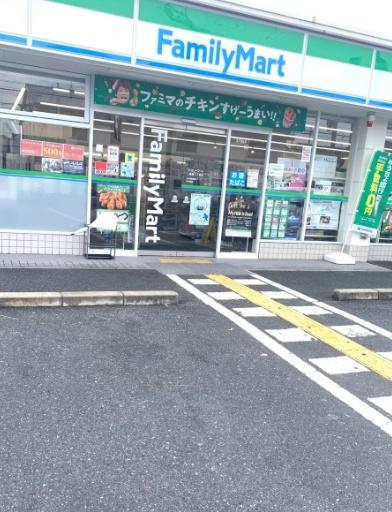 羽曳野市島泉８丁目の貸家(ファミリーマート一津屋三丁目店)