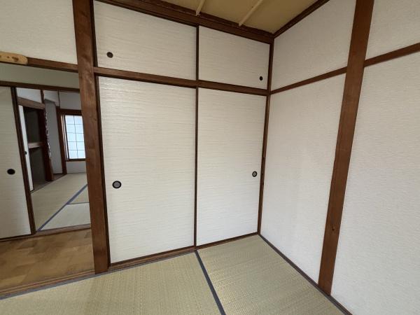 羽曳野市島泉８丁目の貸家