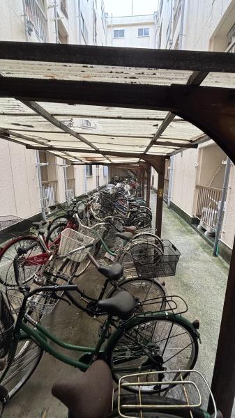 八尾市渋川町７丁目のマンション