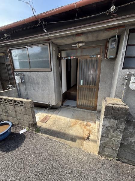 松原市一津屋４丁目の貸家