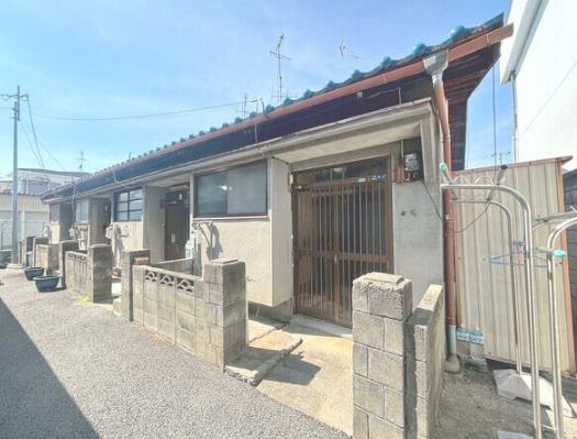 松原市一津屋４丁目の貸家