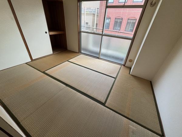 大阪市平野区背戸口３丁目のマンション