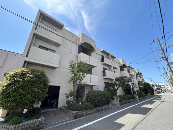 アルトリーベ背戸口