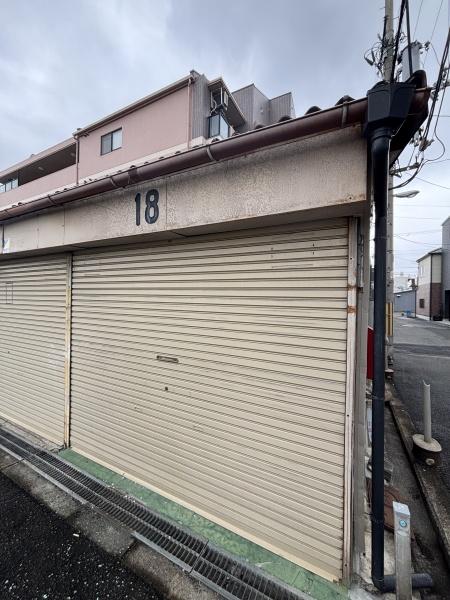 住道矢田９丁目シャッターガレージ