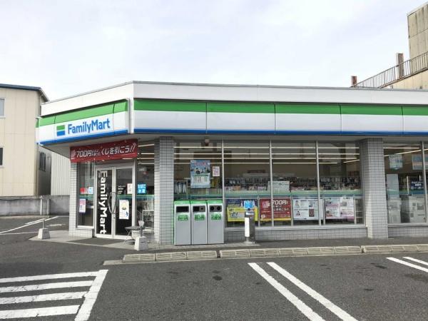 松原市北新町３丁目のアパート(ファミリーマート堺南花田店)