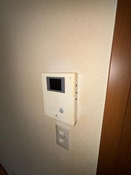 アンプルールフェール　六反