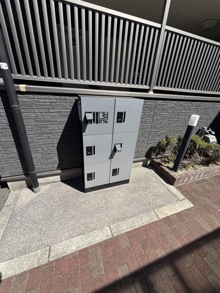 アンプルールフェール　六反