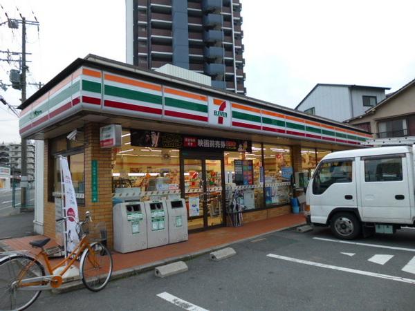 マンション津坂(セブンイレブン)