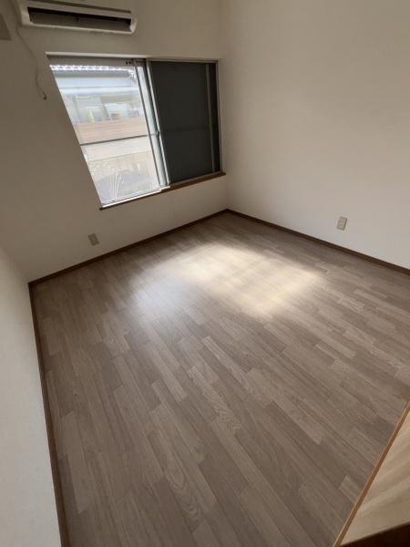 寝屋川市堀溝３丁目のテラスハウス