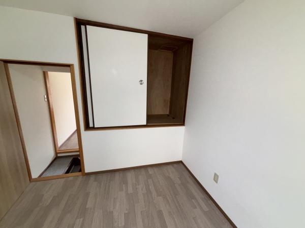 寝屋川市堀溝３丁目のテラスハウス