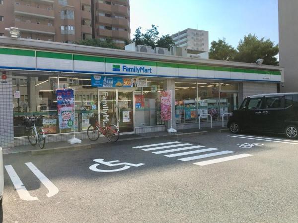 大阪市東住吉区山坂２丁目のマンション(ファミリーマート東住吉南田辺店)