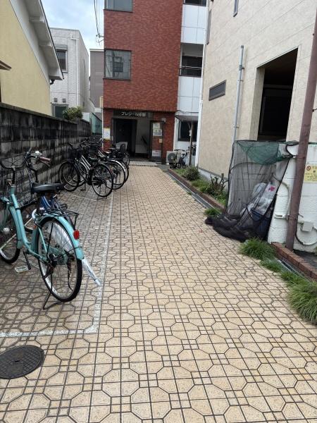 プレジール中野