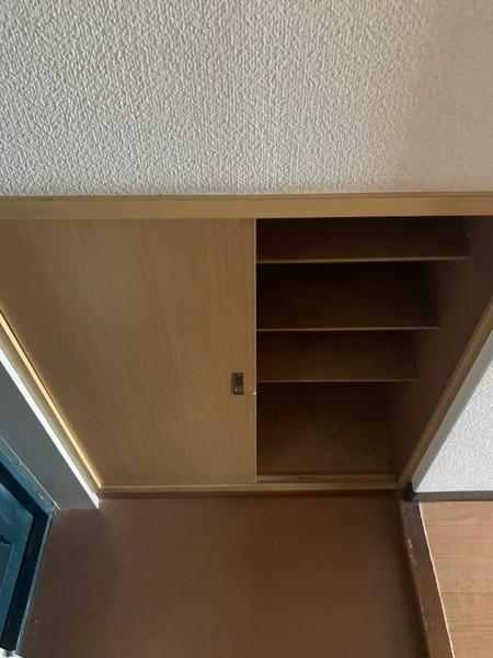 グローバルハイツ(玄関)