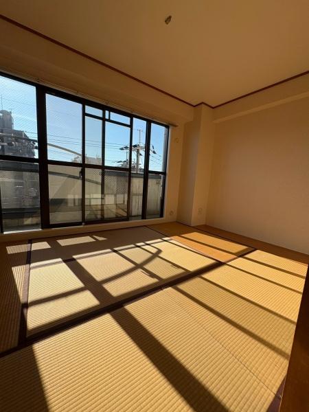 ライフエーフラット