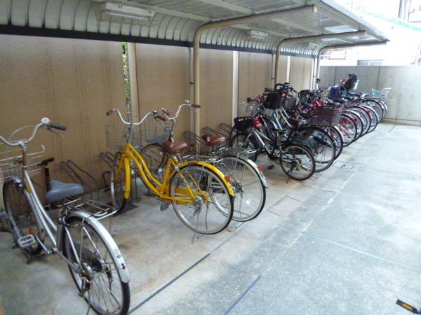 大阪市平野区背戸口２丁目のマンション