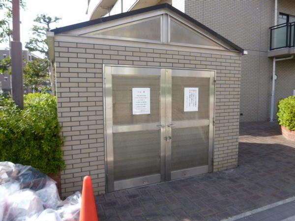 サンプラザ湯里南