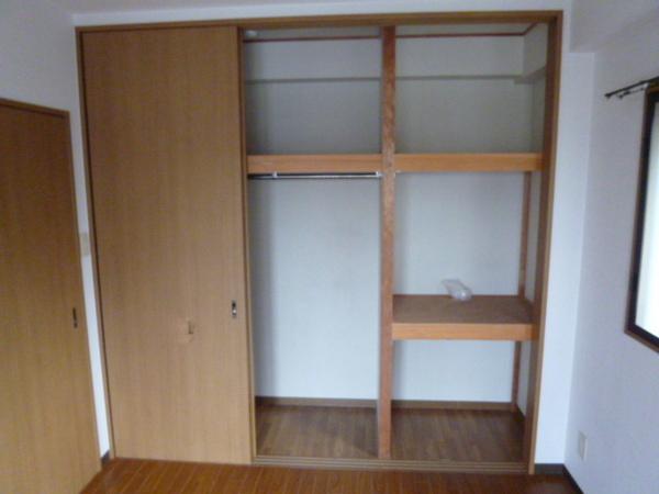 ファミーユ出戸
