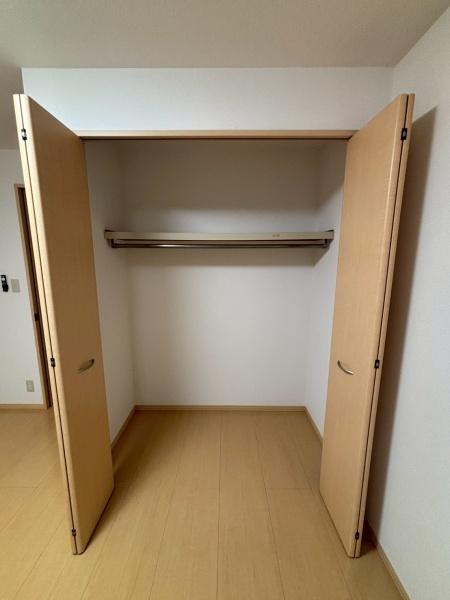 エクレール鷹合