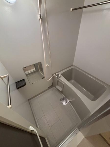 エクレール鷹合