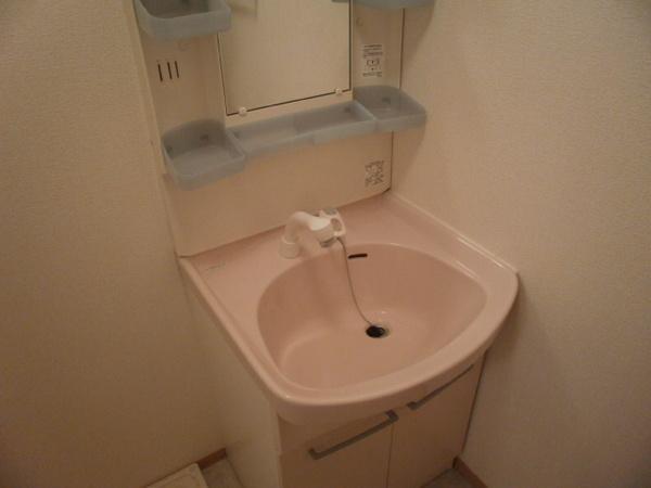 コーポラス鞍作