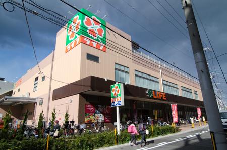 ラピッド元町(ライフ下山手店)