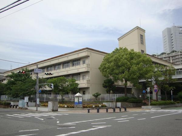 クレストタップ神戸湊町ブラン(神戸市立湊小学校)