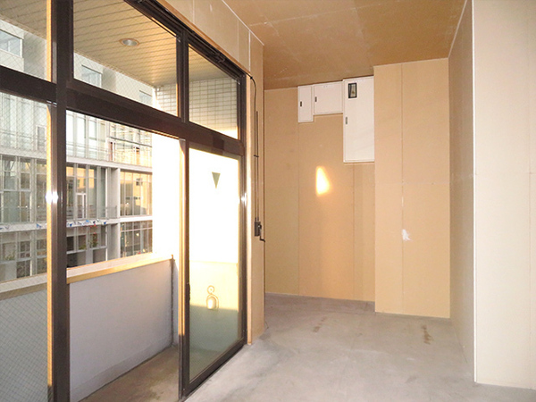 八戸市三日町　石岡商事ビル3階　貸店舗・事務所　000170（K）