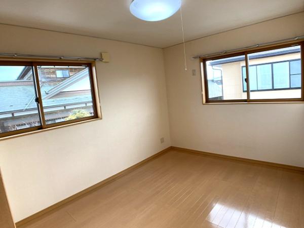 八戸市石堂一丁目　貸家　カーサ石堂B棟　000228