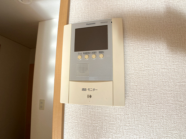 八戸市石堂一丁目　貸家　カーサ石堂B棟　000228
