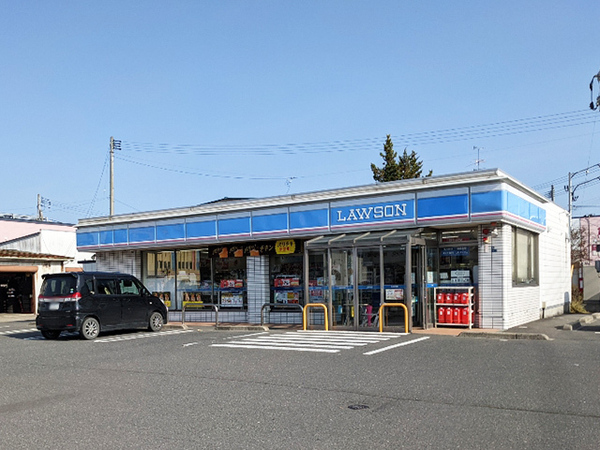 八戸市柏崎四丁目　レグルス・102号室　000249(ローソン八戸工業高校通店)
