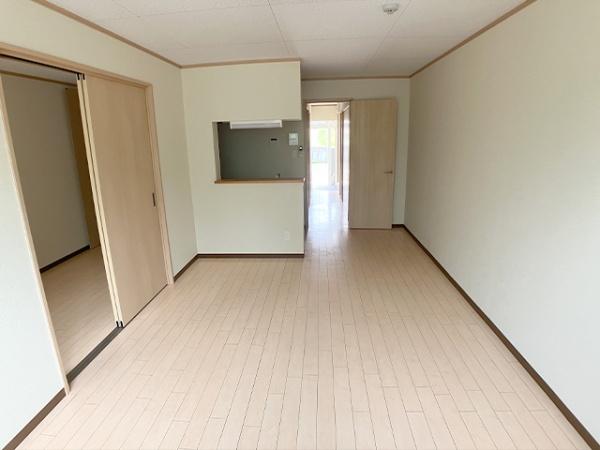 八戸市柏崎四丁目　レグルス・102号室　000249