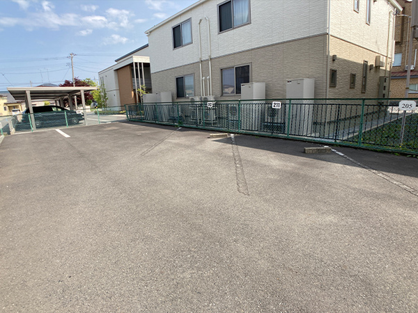 八戸市青葉二丁目 のづきマンション・105号室 000253(駐車場)