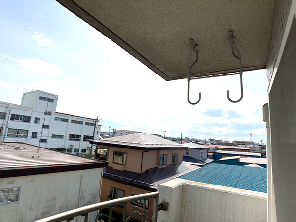 八戸市青葉二丁目　のづきマンション・301号室　000258