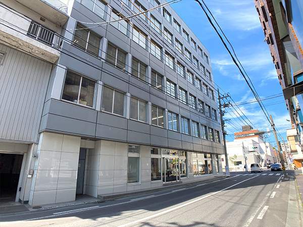 八戸市番町　協栄八戸番町ビル2階・貸事務所（一区画）　000314（O）