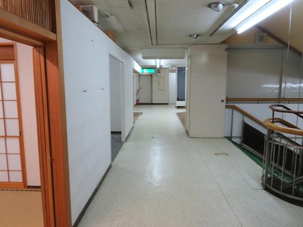 八戸市大丸廿三日町ビル3階　貸店舗・事務所　000321