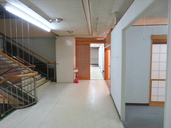 八戸市大丸廿三日町ビル3階　貸店舗・事務所　000321