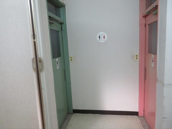 八戸市大丸廿三日町ビル3階　貸店舗・事務所　000321