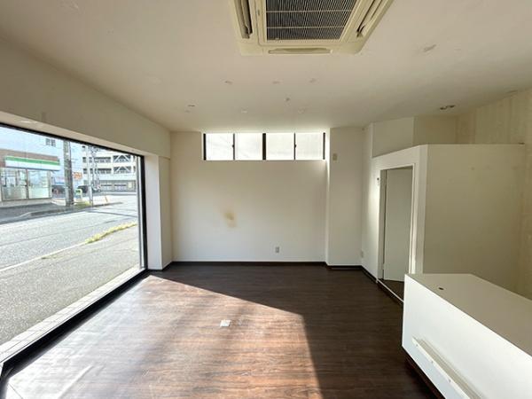 八戸市鳥屋部町　貸店舗　000370（K）
