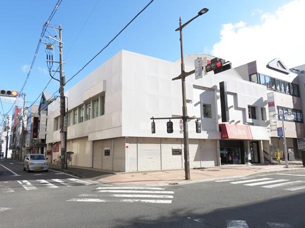 八戸市十三日町　ウシジマビル1階3号室　貸店舗・事務所（区分）000373（K）