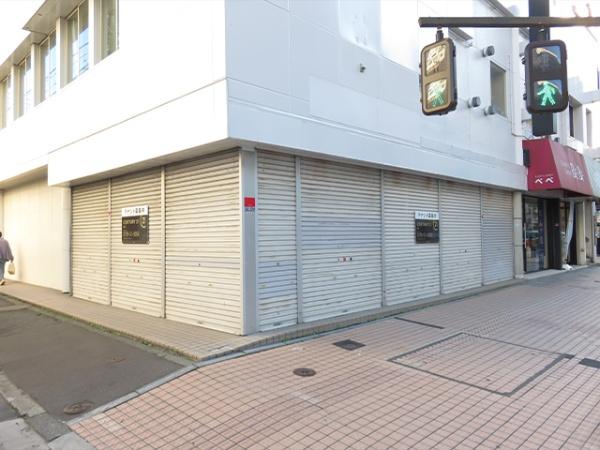 八戸市十三日町　ウシジマビル1階3号室　貸店舗・事務所（区分）000373（K）