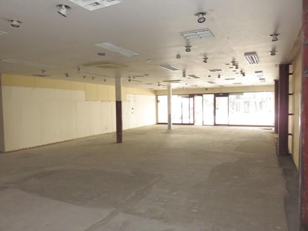 八戸市十三日町　ウシジマビル1階3号室　貸店舗・事務所（区分）000373（K）