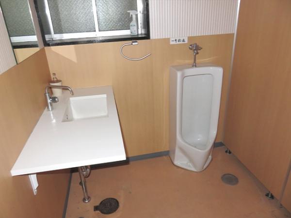 八戸市十三日町　ウシジマビル1階3号室　貸店舗・事務所（区分）000373（K）