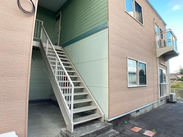 八戸市類家一丁目　コーポエイコー・102号室　000374