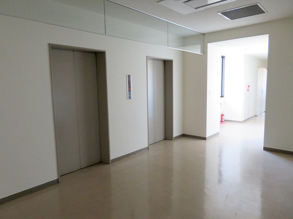 八戸市十八日町　ジブラルタ八戸ビル6階　貸事務所（一区画B）