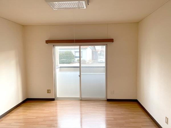 八戸市長根二丁目　コーポコシバ・102号室　000388（K