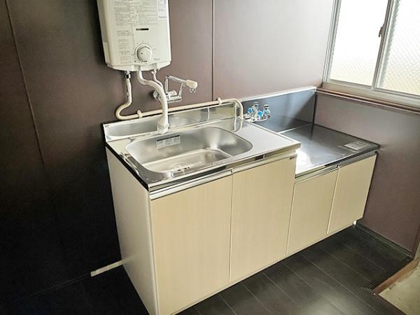 八戸市上徒士町　根城アパートA・202号室　000394