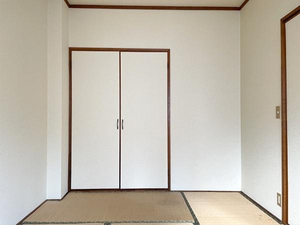 八戸市鳥屋部町　メゾン太陽・B号室　000398