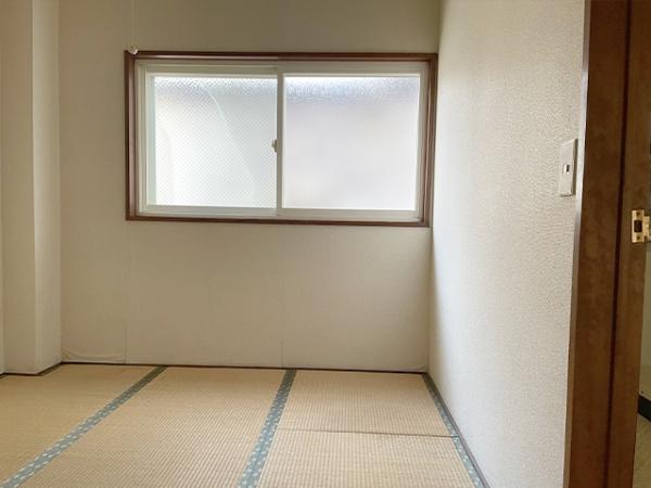 八戸市鳥屋部町　メゾン太陽・B号室　000398